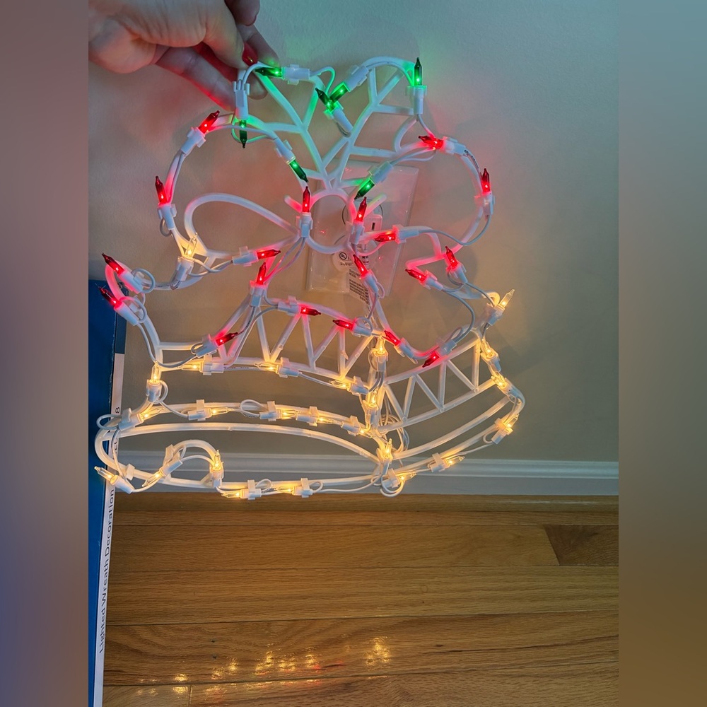 Northlight 18" Lighted Wreath Christmas Window
